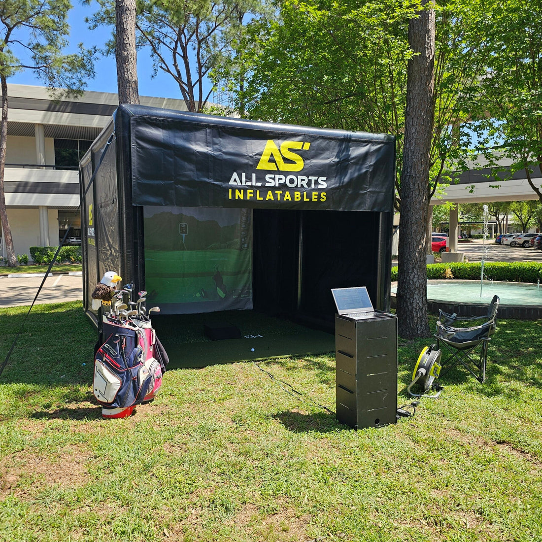 5 Reasons Why Now Is the Perfect Time to Start a Mobile Golf Simulator Business